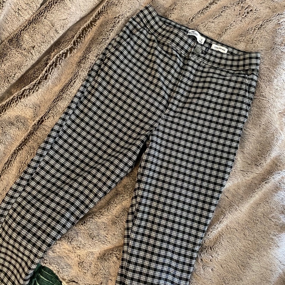 High waisted plaid Hollister pants